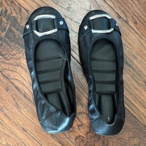 Black Leather Women's ballet Flats